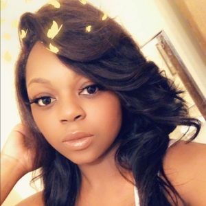 Meet your Posher, Laquesha